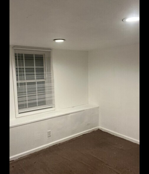 Building Photo - 710 McGraw St