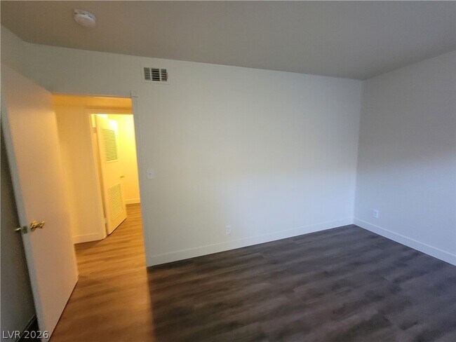 Building Photo - 3364 Royce Ct