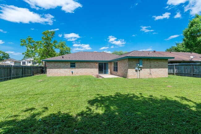 Building Photo - 20515 Broadsky Dr