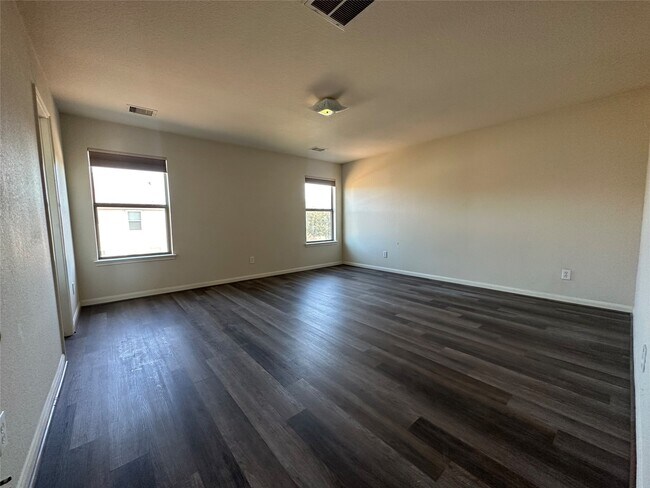 Building Photo - 6602 Providence View Ln