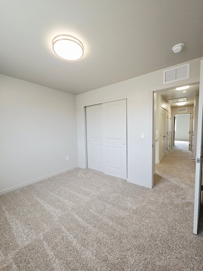 Building Photo - 2786 Caspian Wy