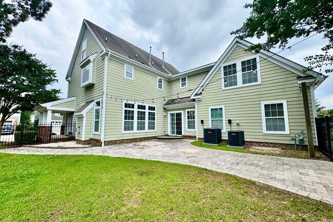 Building Photo - First-Time Rental Available NOW! Pet Friendly, Community Pool, Clubhouse, Fitness Center, Kayak, ...