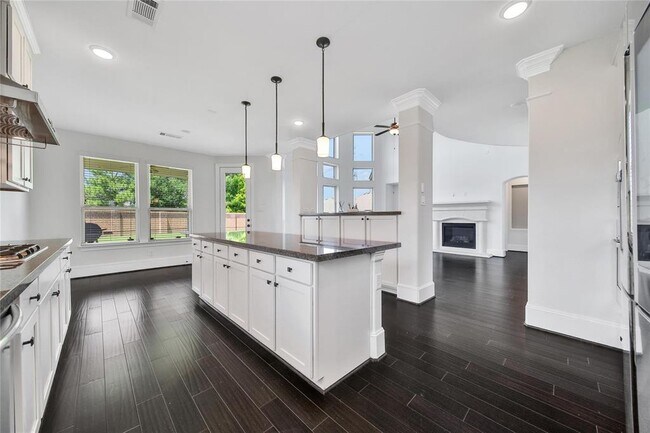 Building Photo - 6707 Birchwood Bend Ct