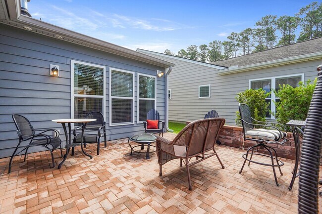 Building Photo - 10 Chicory Ct