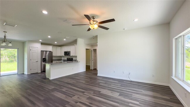 Building Photo - 40 Fisher Way Trail