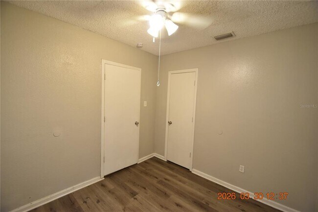 Building Photo - 2014 E Linebaugh Ave.