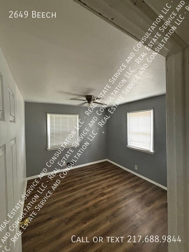 Building Photo - 2649 Beech-