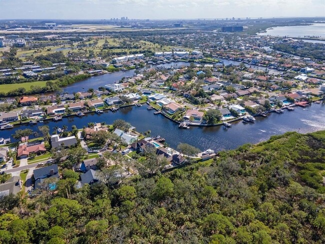 Building Photo - 4202 Deepwater Ln