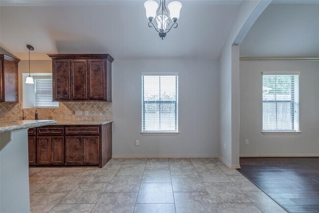 Building Photo - 12130 Brightwood Dr