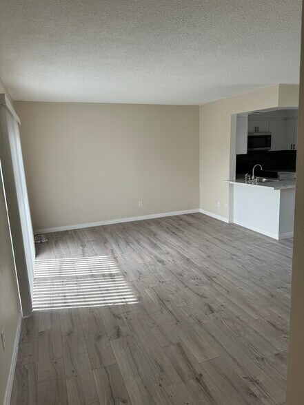 Living Room - 10729 New Haven St