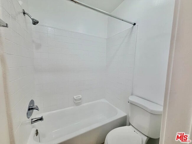 Building Photo - 5805 W 8th St