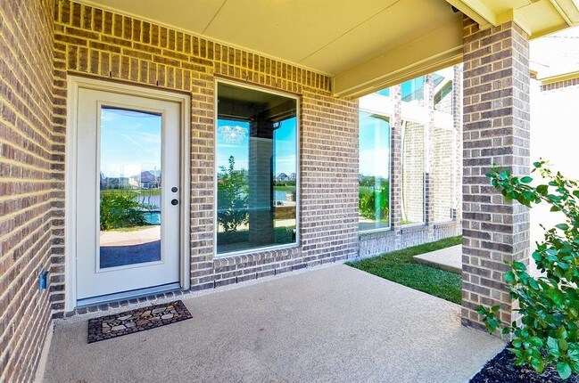 Building Photo - 2703 Bonnie Bray Dr