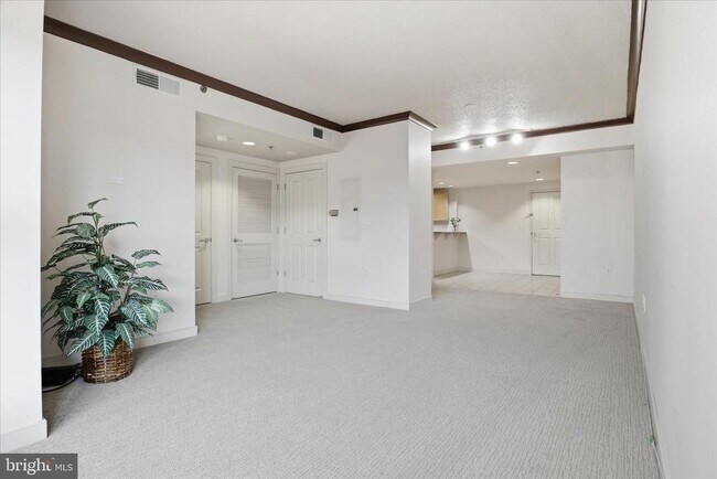 Building Photo - 777 7th St NW