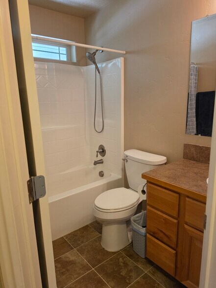 Building Photo - 1715 S Watersilk Pl