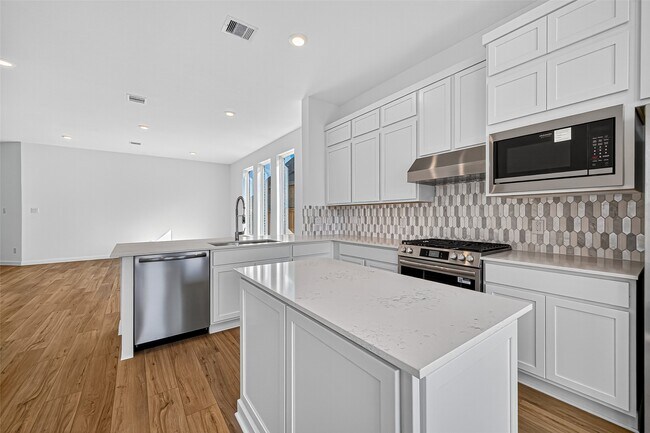 Building Photo - 11119 Poplar Tree Dr