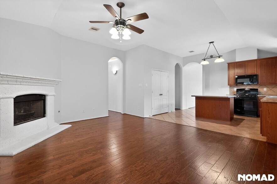 Building Photo - 3610 Kale St