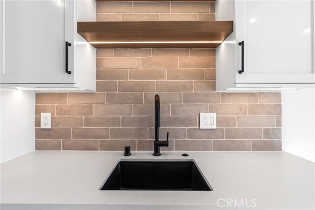 Building Photo - 251 Costa Mesa St