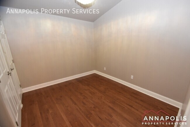 Building Photo - 1195A Bayview Vista-