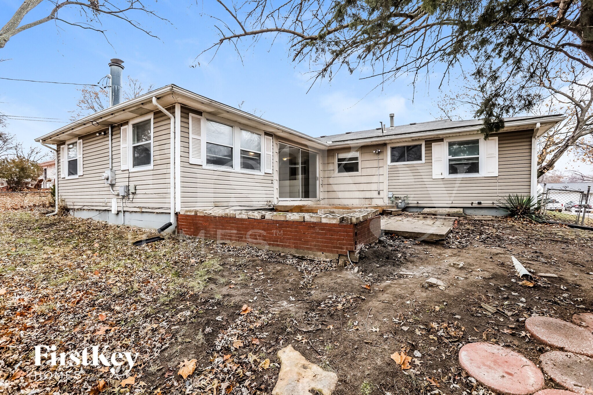 Building Photo - 803 NE 61st St