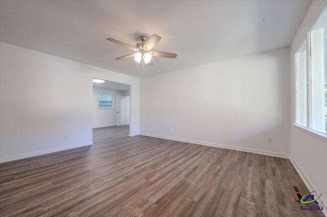 Building Photo - 100 Belmont Dr