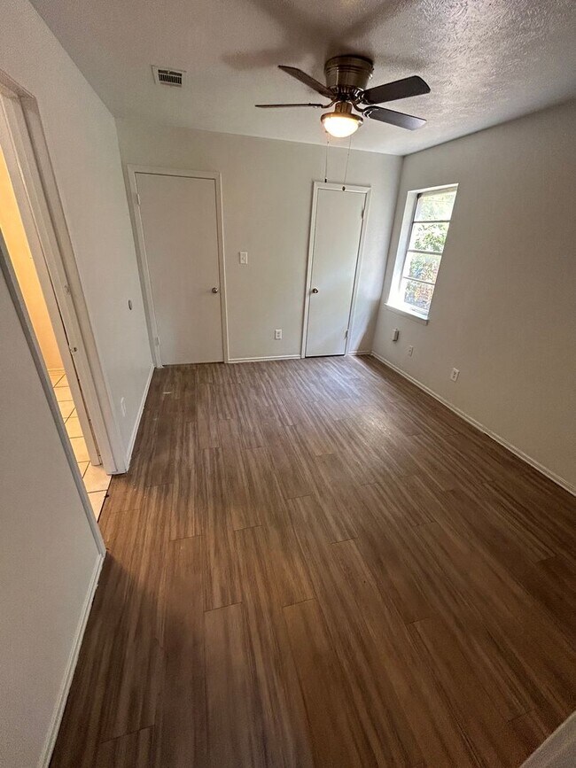 Building Photo - A hassle-free lifestyle