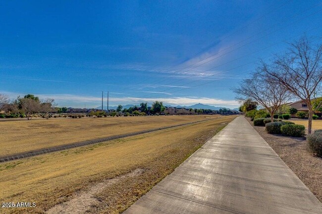 Building Photo - Gorgeous 4 Bed Home in Phoenix AZ in Roger...
