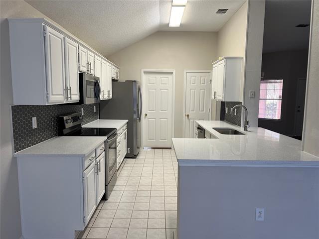 Building Photo - 3307 Syracuse Dr
