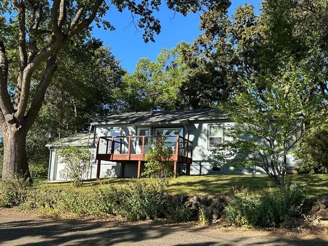 Building Photo - Private 1 Bedroom | 1 Bath Home in The Dalles