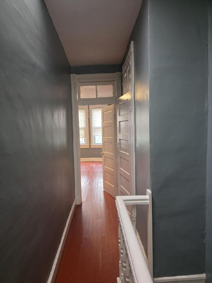 Building Photo - 406 S Macon St.