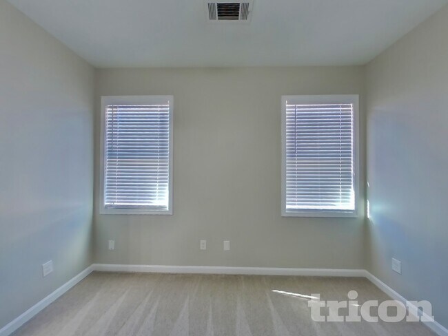 Building Photo - 7802 Bluefin Trail