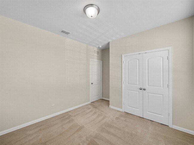 Building Photo - 1260 Sharp St