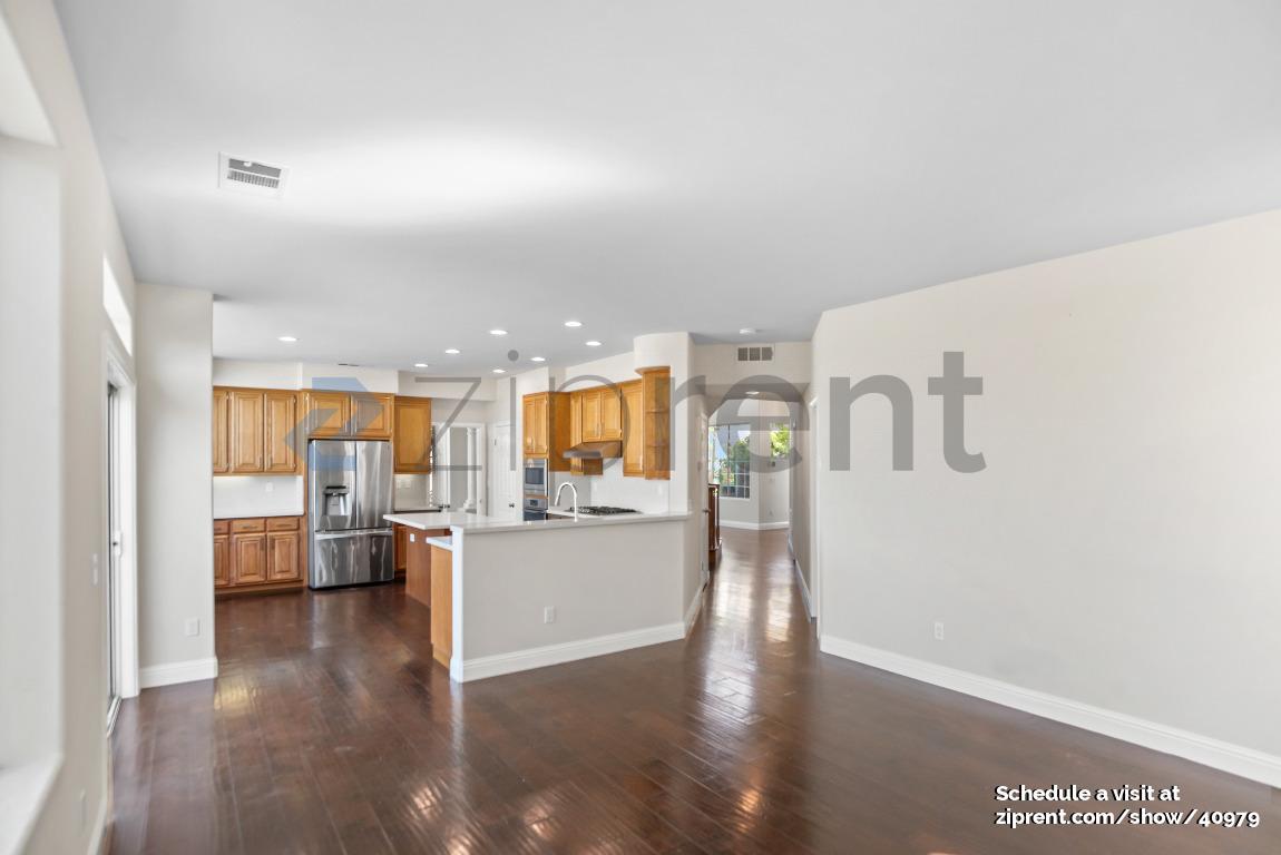 Building Photo - 15128 Shining Star Ln