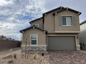 Building Photo - 2825 Overlook Brk St