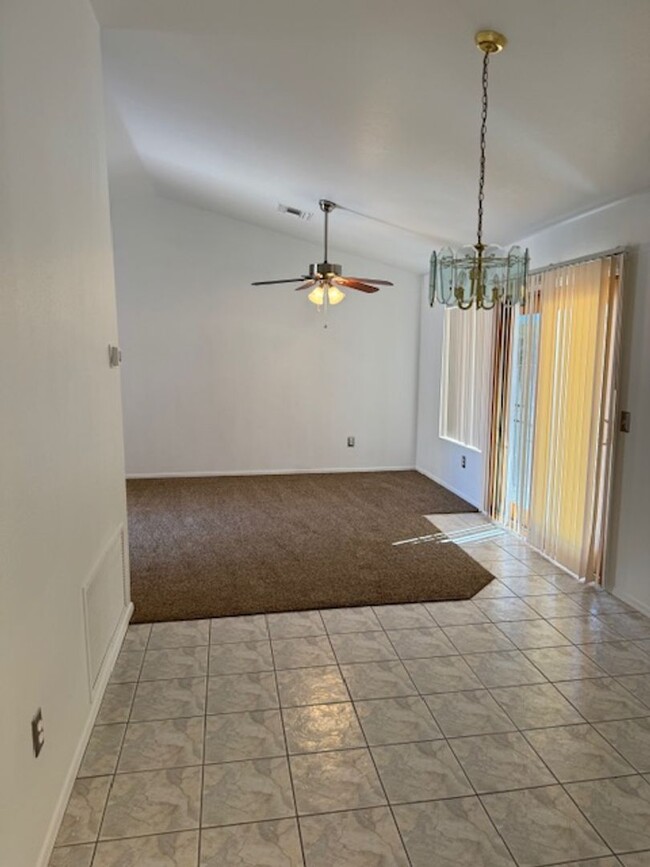 Building Photo - 2 Bedroom located in Sun City Summerlin 55+