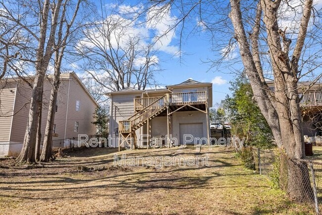 Building Photo - 8025 1st Ave S