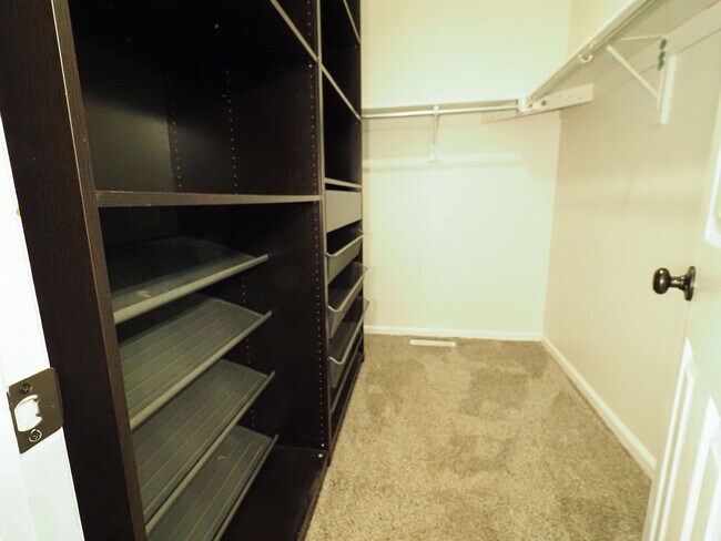 Building Photo - 4193 S Fraser Way