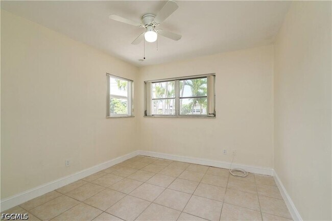 Building Photo - 1453 Venetian Ct