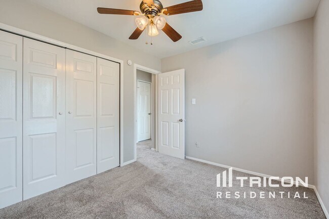 Building Photo - 4613 Monterrey Dr