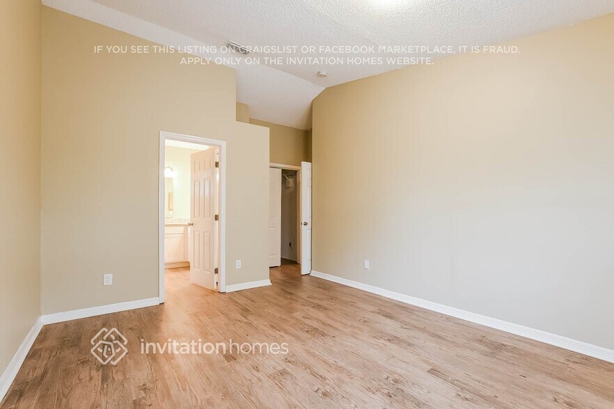 Building Photo - 2903 Roxbury Ct