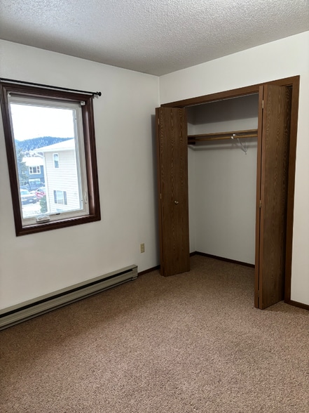 Building Photo - 640 E Hudson St