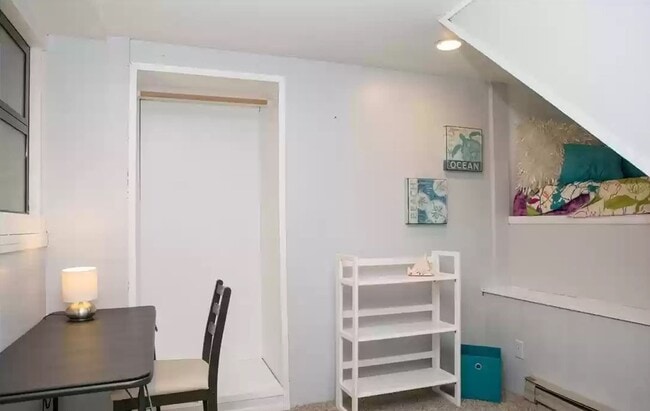 Building Photo - Charming 3 bed 1.5 bath available in Bellingham!