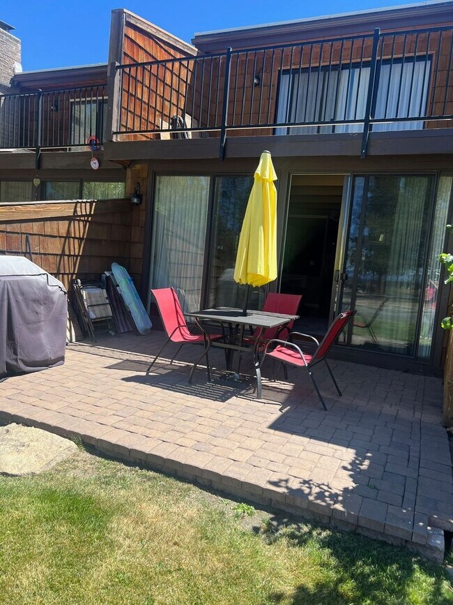 Building Photo - Lovely 3Bd condo in the Tahoe Keys with a boat slip avail. for a Seasona rental (3-6 months)! Cal...