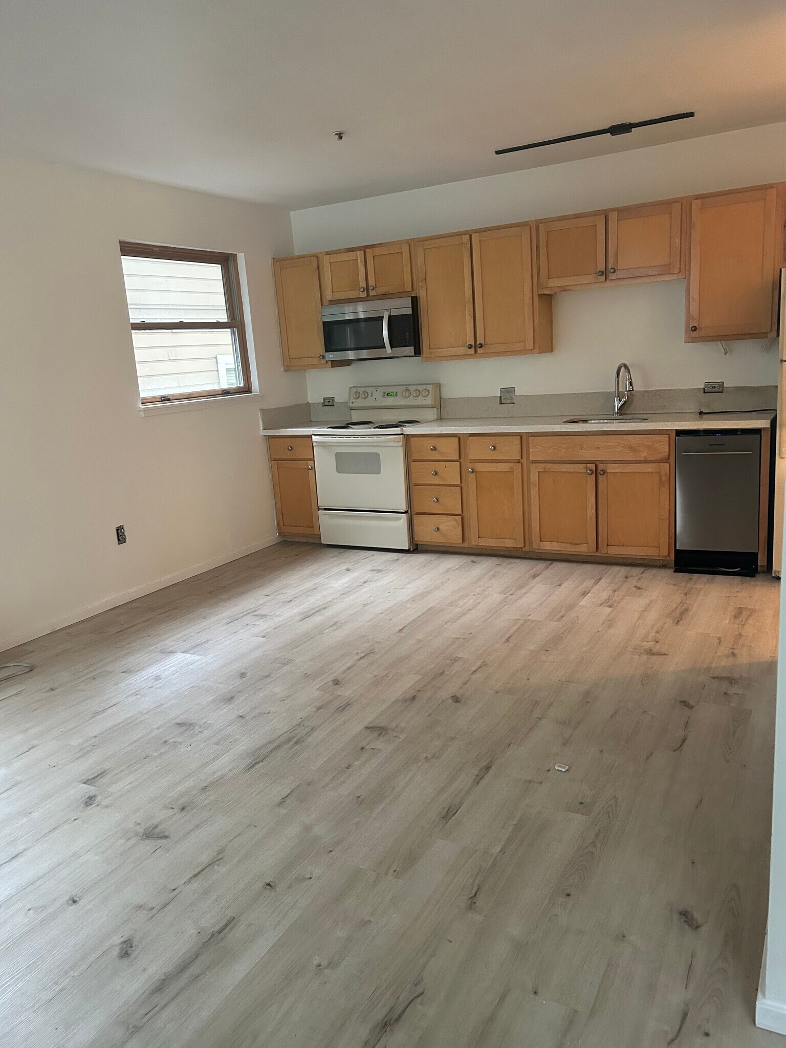 Kitchen - 1134 SW Jefferson St