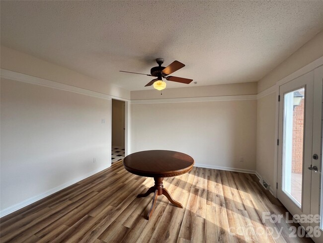 Building Photo - 149 Lytton Farm Rd