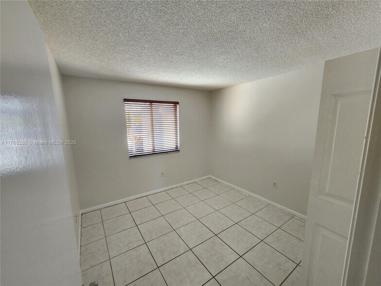 Building Photo - 6251 SW 131st Ct