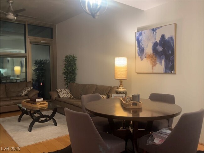 Building Photo - 353 E Bonneville Ave