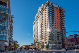 Building Photo - 300 W Beech St