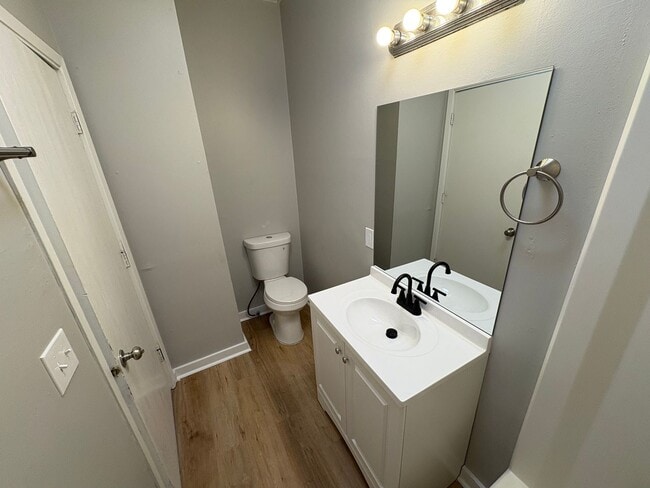 Building Photo - 2915 Jackson St