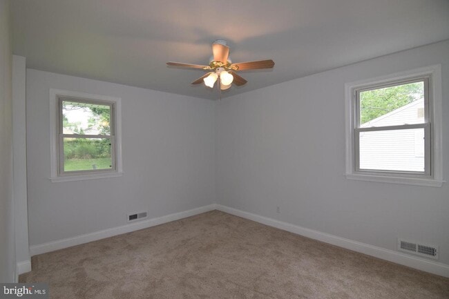 Building Photo - 217 Limestone Ln