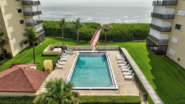 Building Photo - 7420 S Ocean Dr